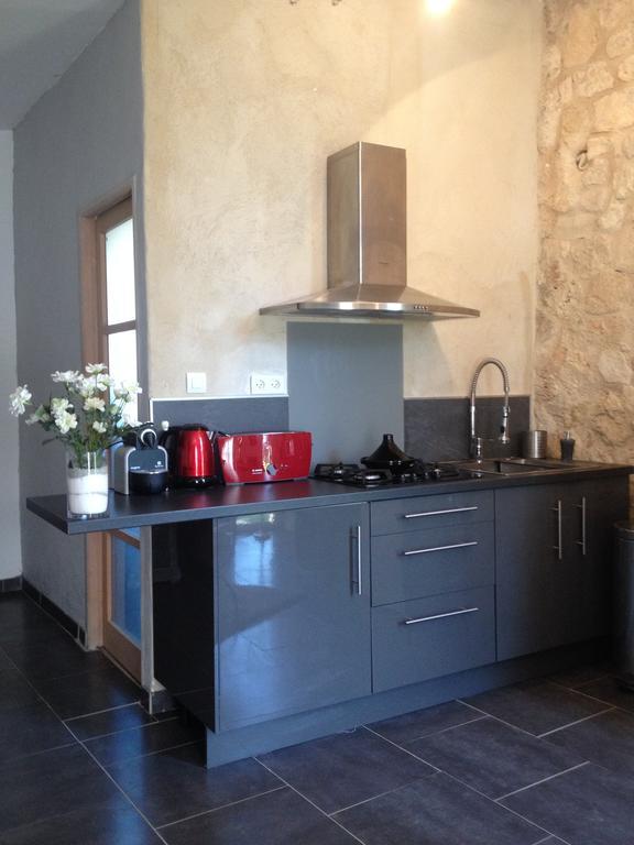 Gite Au Coeur De La Provence & Spa 생카나 객실 사진